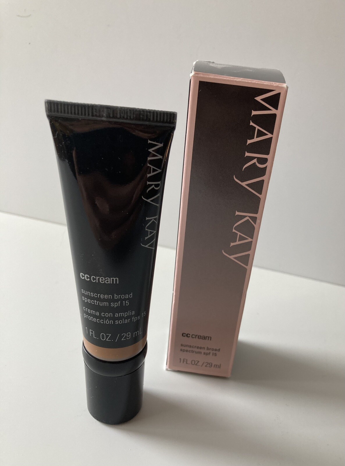 DEEP Mary Kay CC Cream; Oil Free /Light Coverage Natural Looking NIB NOS