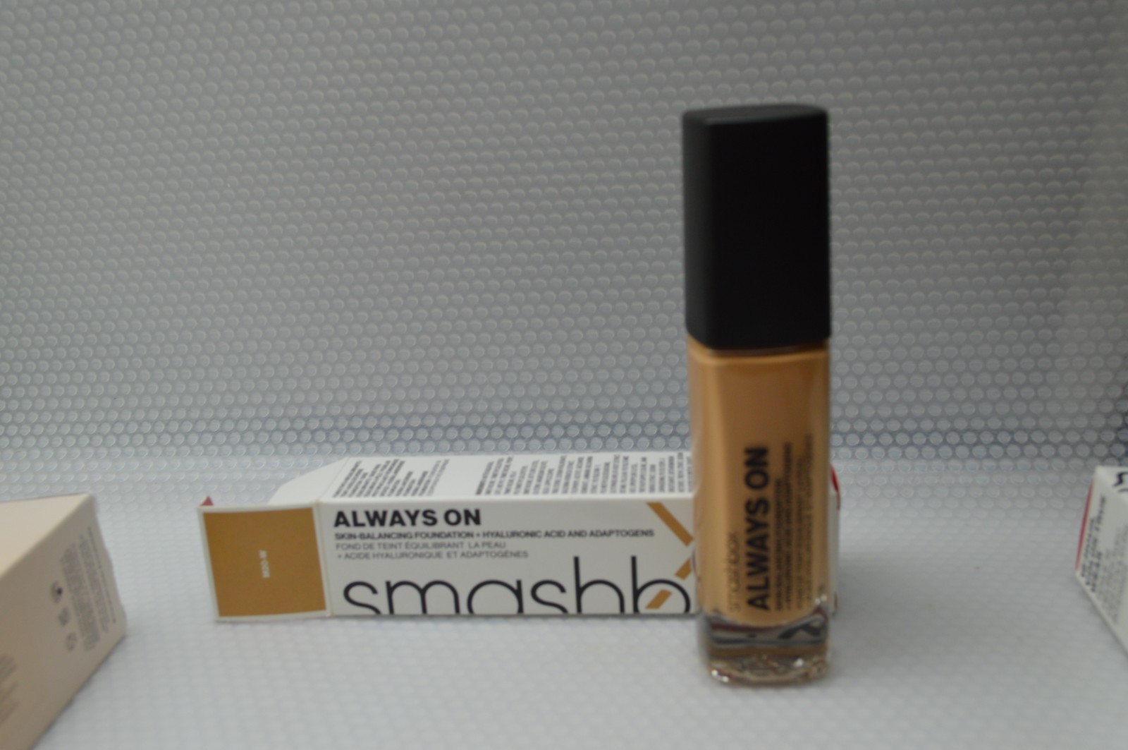 Smashbox Always On Skin Balancing Foundation + Hyaluronic Acid 30ml/ 1fl.oz.