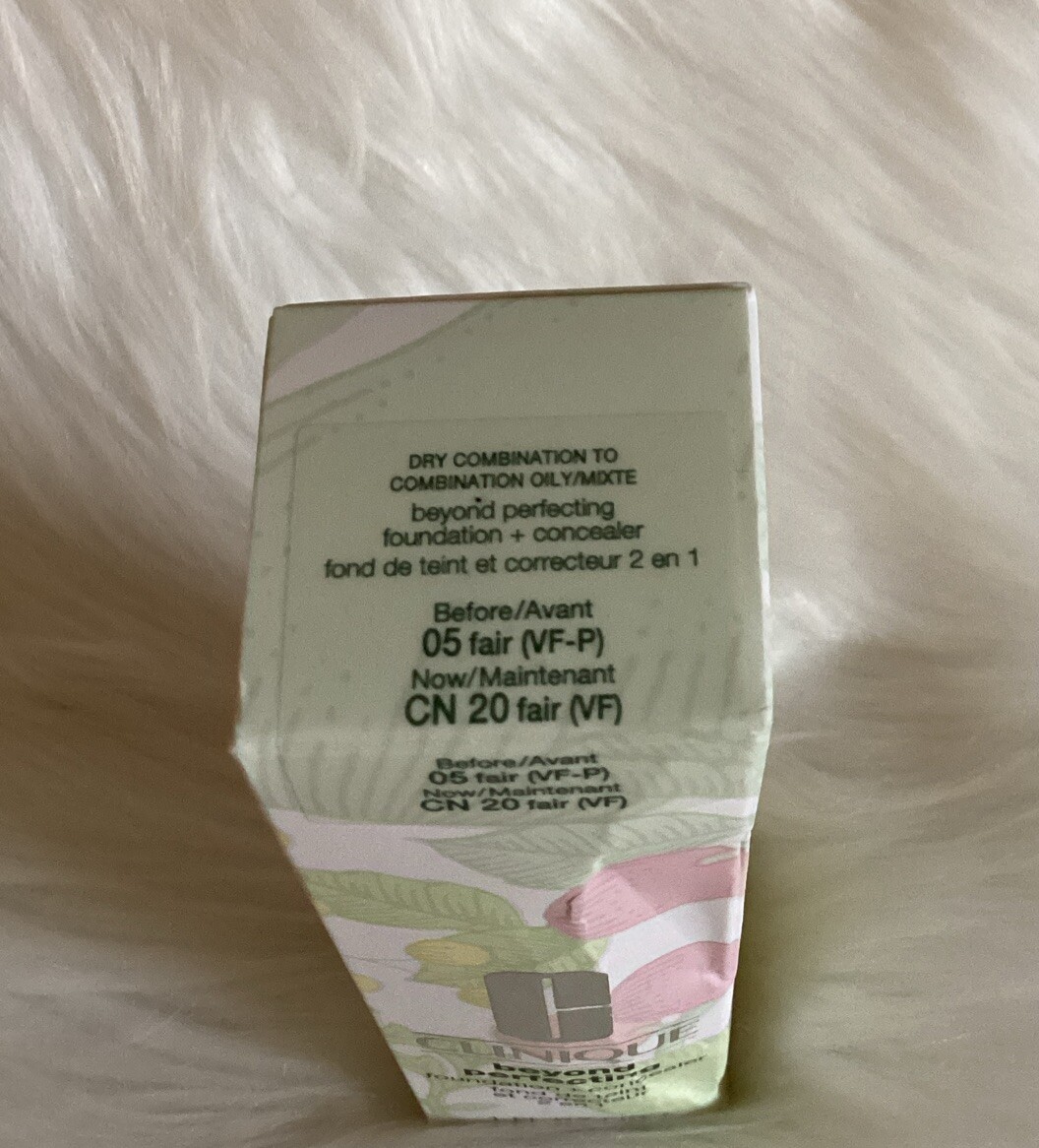 Cliniqur Beyond Perfecting Foundation + Concealer ~ 05/CN 20 FAIR ~ 1oz/30ml NIB