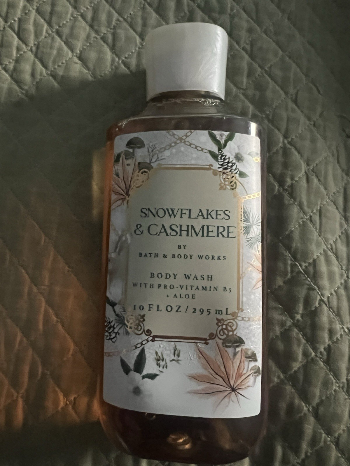 Snowflakes & Cashmere Body Wash, Bath & Body Works New