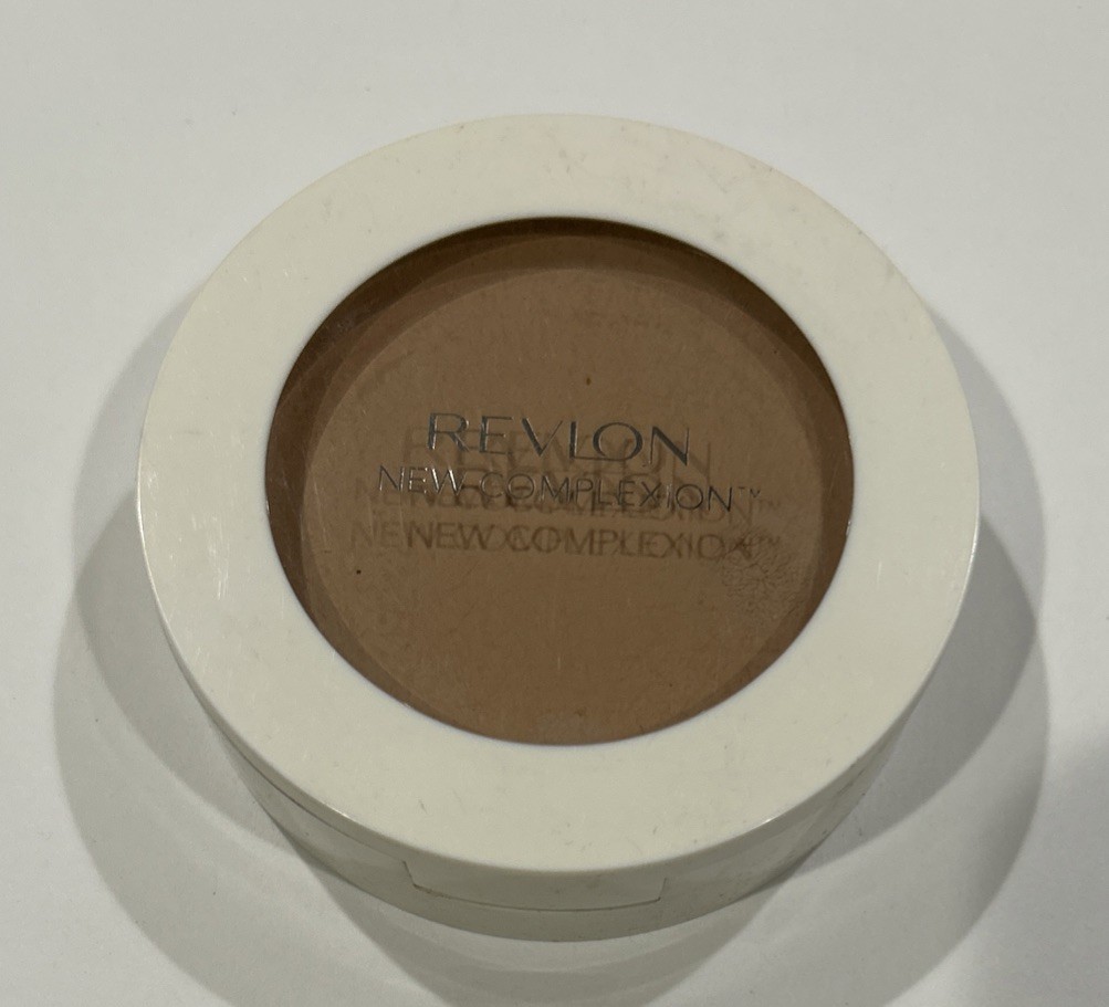 Revlon New Complexion One Step Makeup spf15 #01 IVORY BEIGE #01 RARE Read