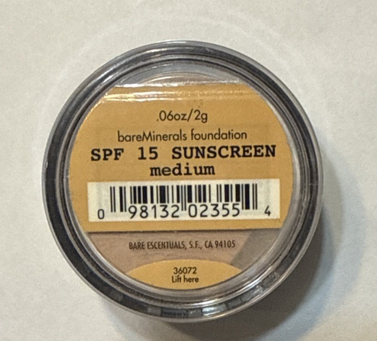 BareMinerals i.d. Foundation Medium 2G 36072 SPF 15 Sunscreen 0.06 oz