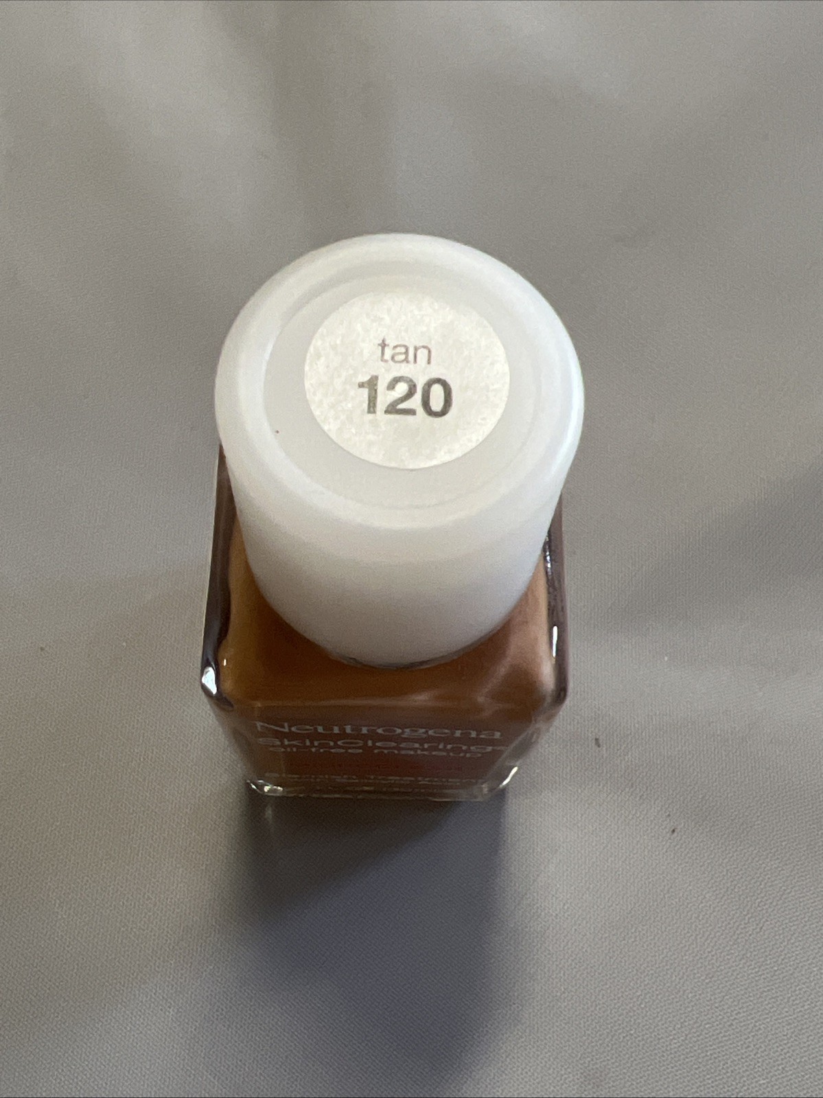 Neutrogena SkinClearing MicroClear Technology, 120 Tan 1 fl oz NOS