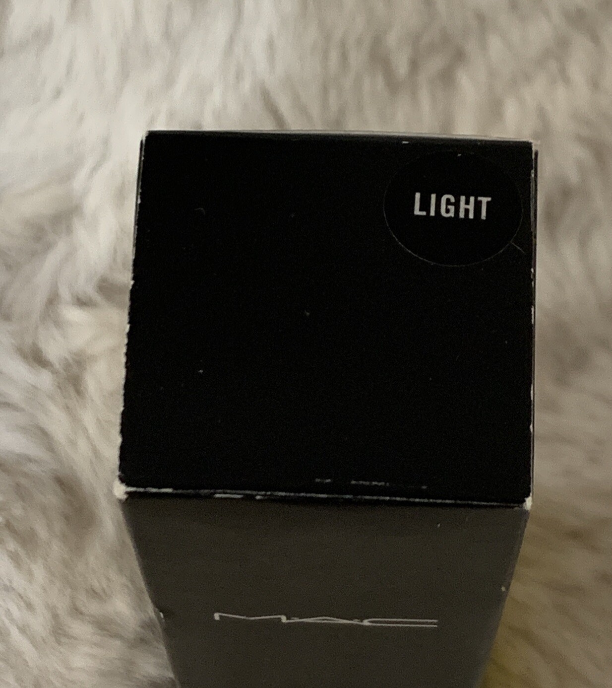 MAC Next To Nothing Face Colour Fluide Illuminateur Teinte ~ LIGHT ~ 1.2oz NIB