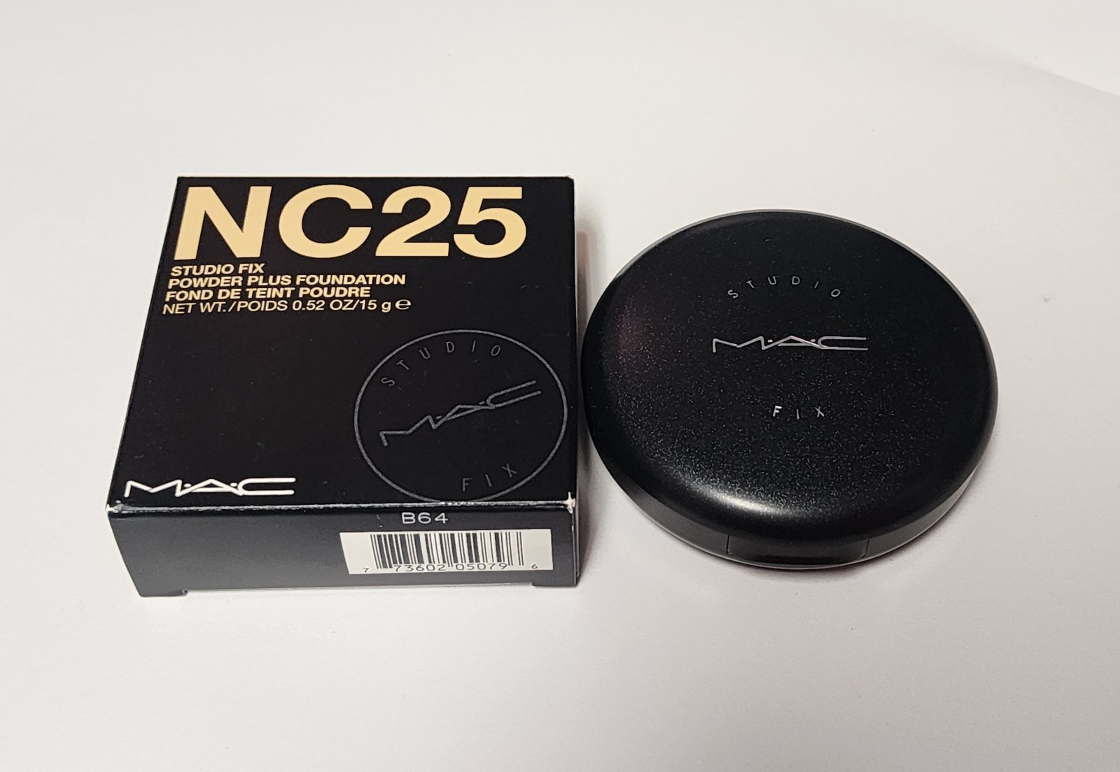 MAC NC25 Studio Fix Powder Plus Foundation Original Formula