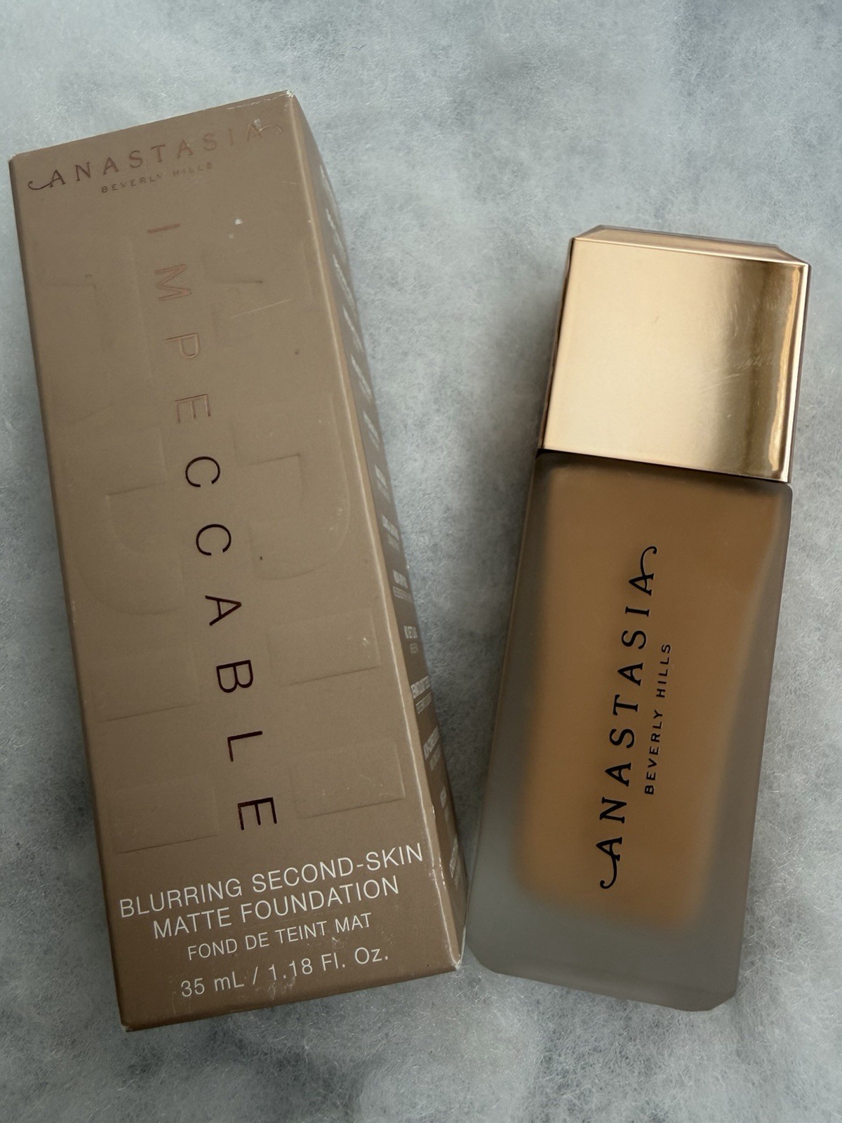 Anastasia Beverly Hills Impeccable Blurring Second-Skin Matte Foundation-3N New