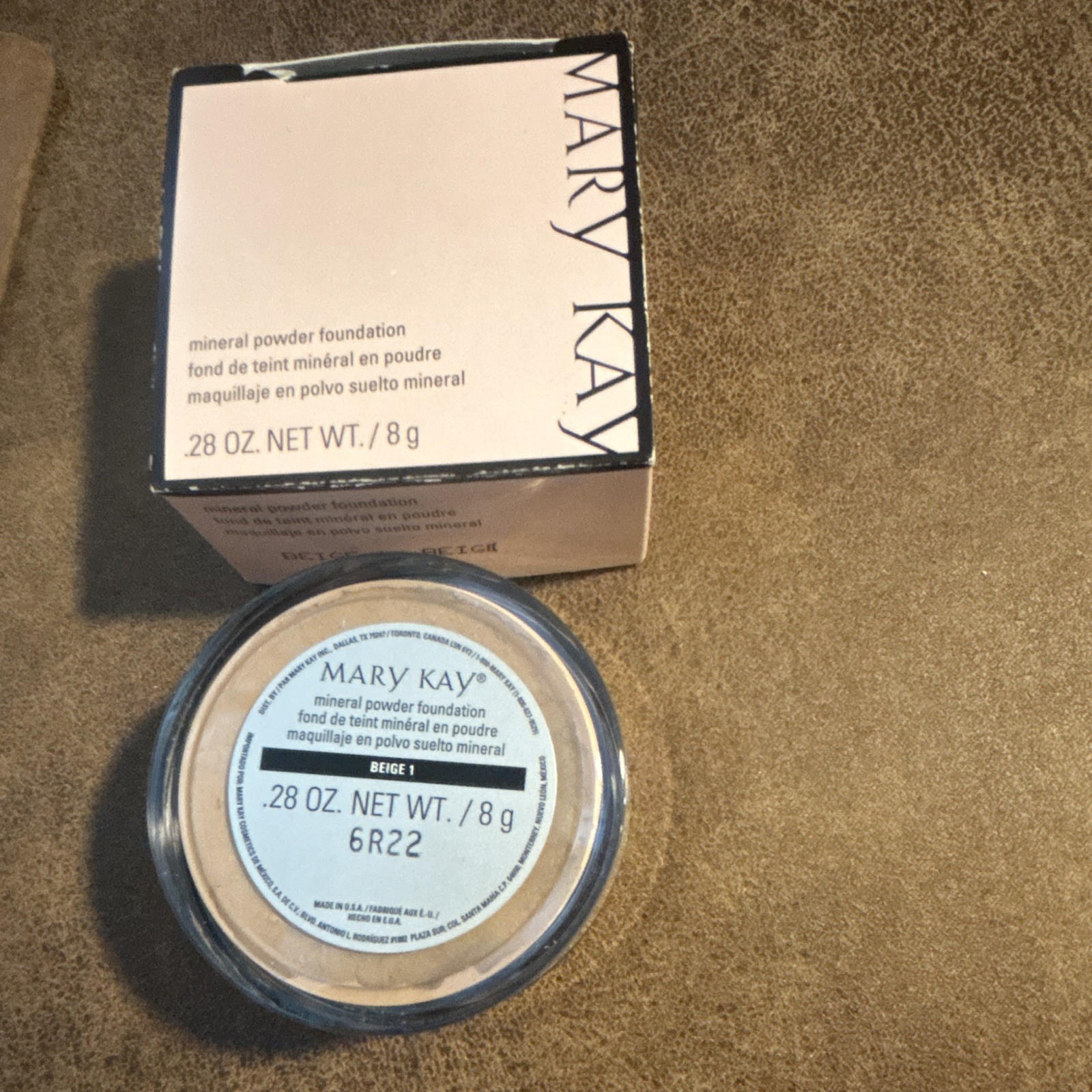 Mary Kay Mineral Powder Foundation Loose Powder, Beige 1, 0.28 oz, 040987