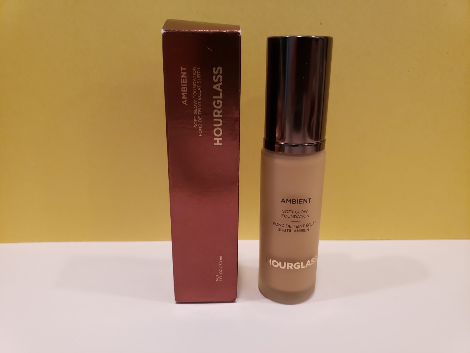 Hourglass ~ Ambient ~ Soft Glow Foundation ~ #9 ~ NIB