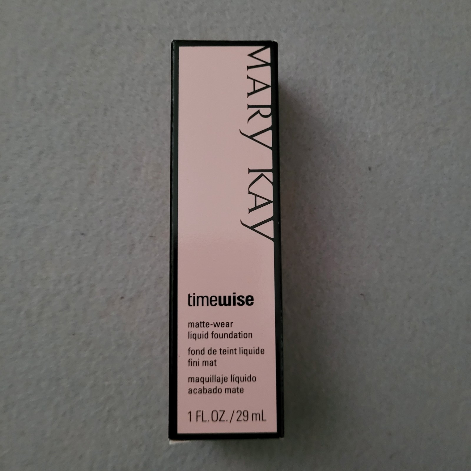 Mary Kay TimeWise Matte 3D Foundation Ivory 4 038753 NIB Full Size 1 oz