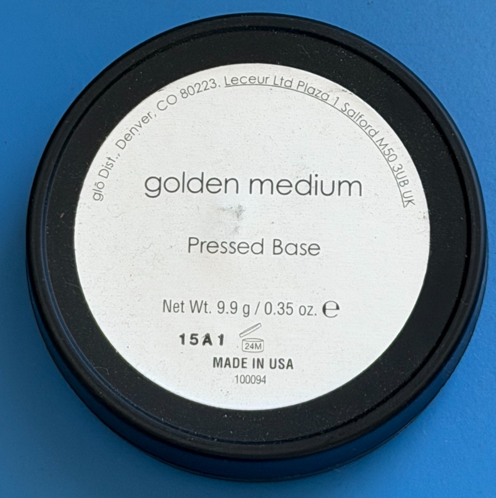 gloMinerals Pressed Base GOLDEN Medium .35 oz / 9.9 grams New NO BOX TESTER