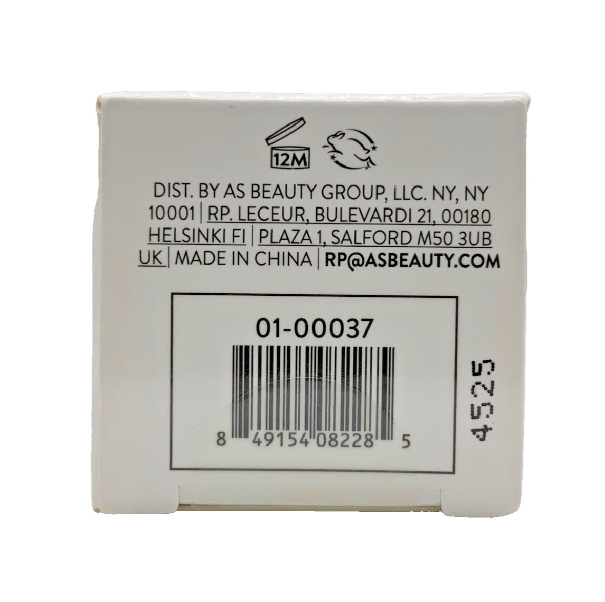 Laura Geller Double Take Liquid Foundation in Medium