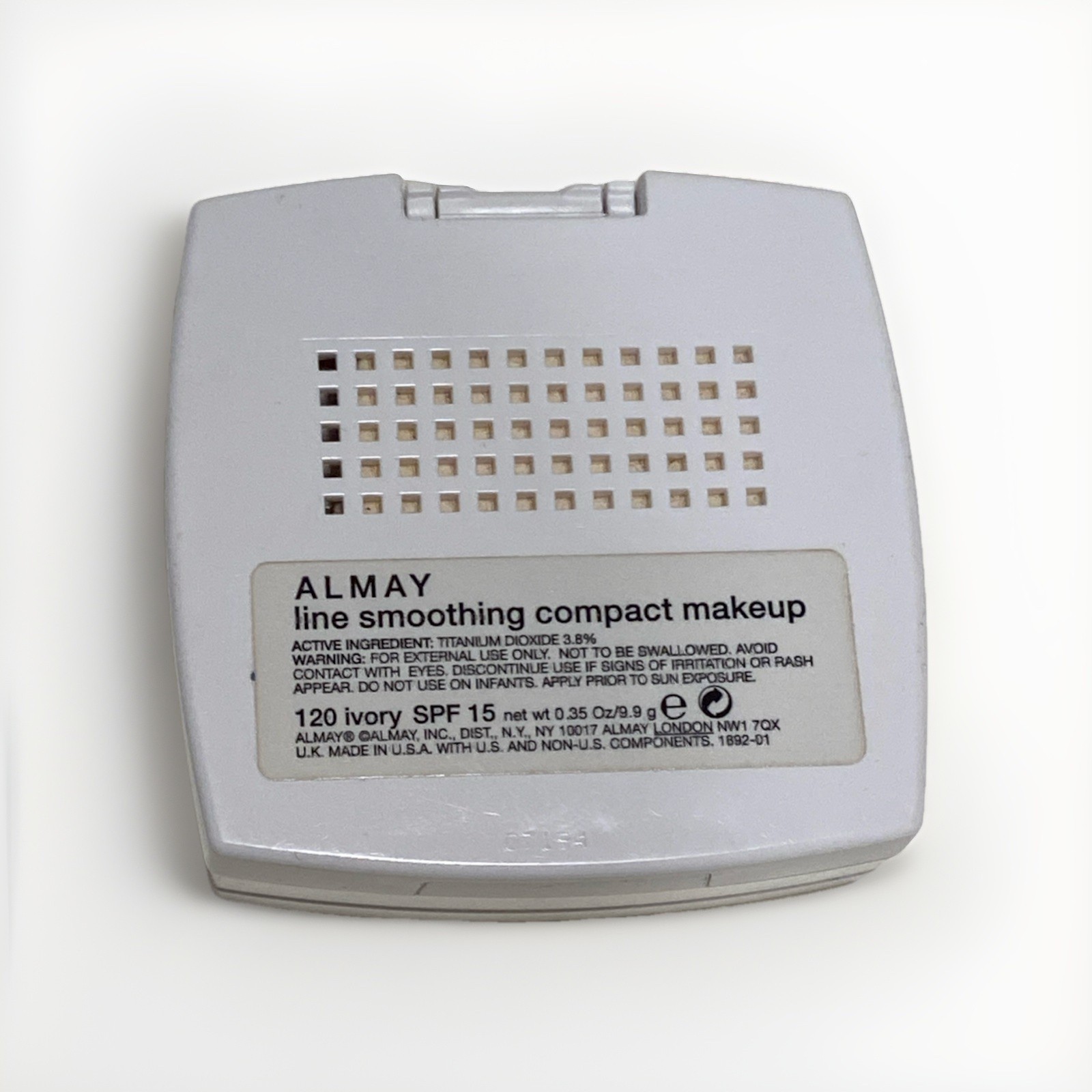 Almay Line Smoothing Compact Makeup SPF 15 #120-Ivory. 0.35 oz. READ