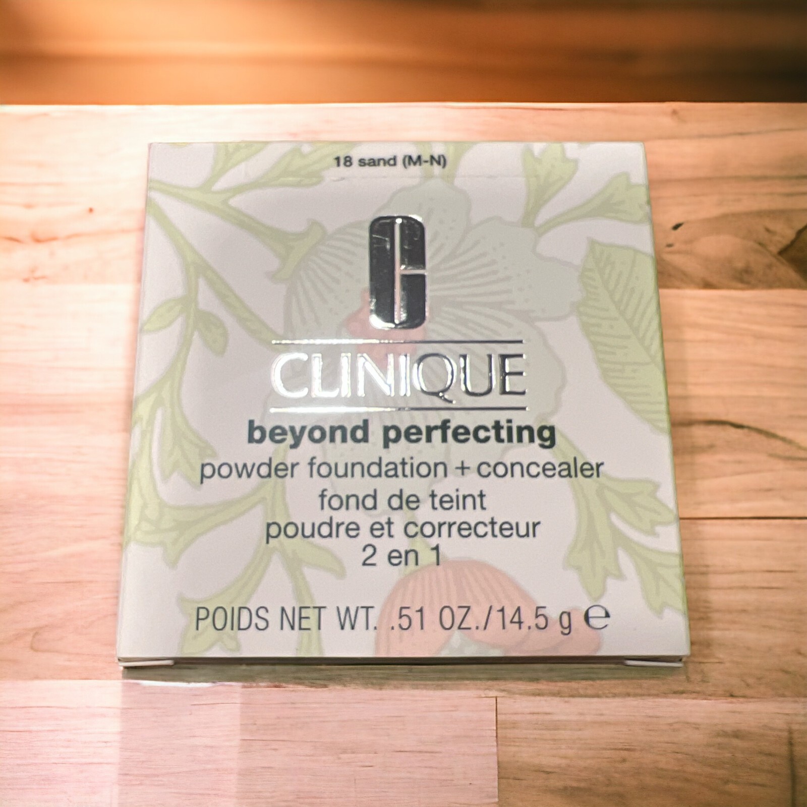 CLINIQUE Beyond Perfecting Powder Foundation + Concealer #18 Sand 0.51 OZ. New