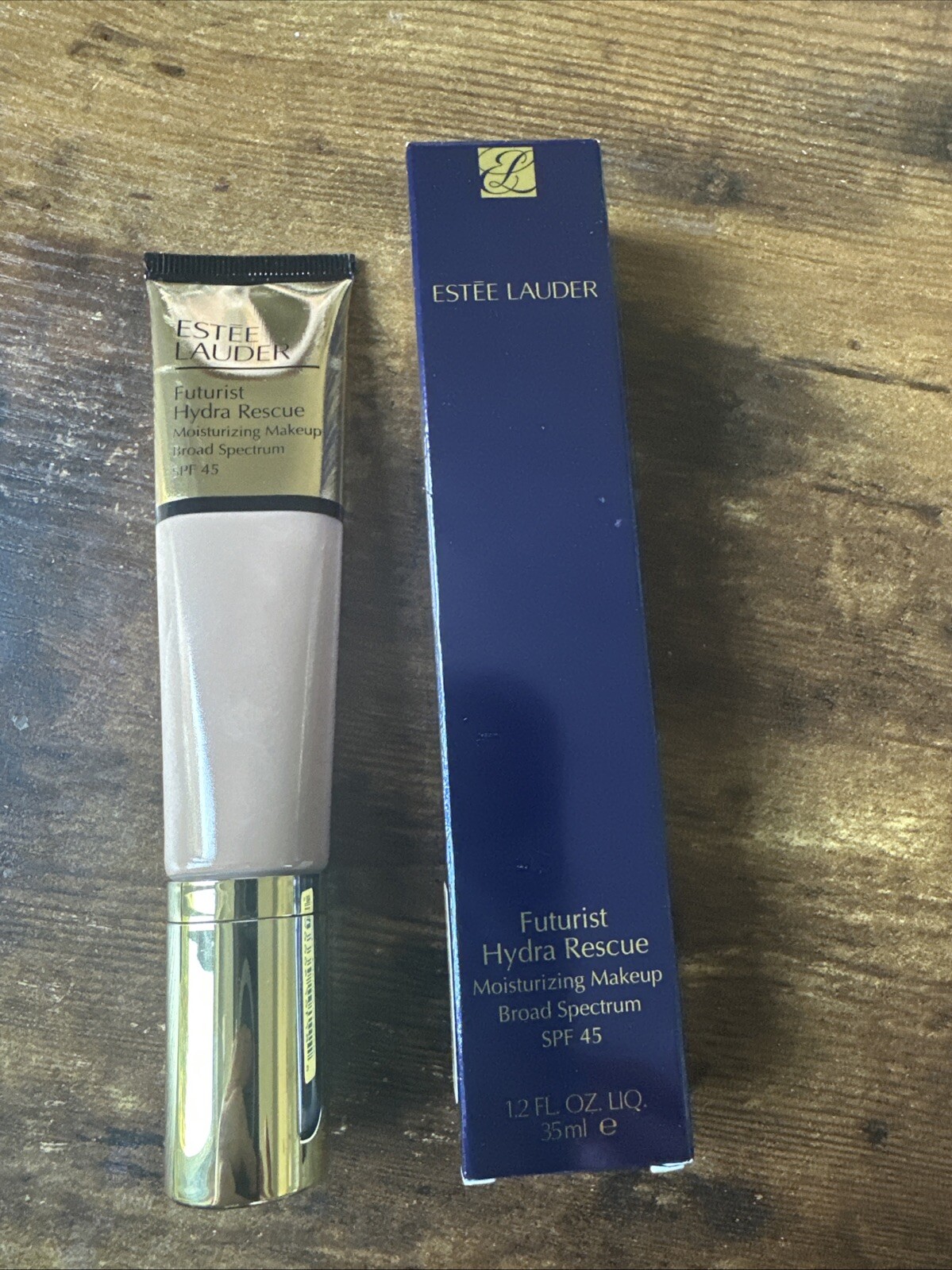 Estee Lauder Futurist Hydra Rescue Moisturizing Makeup Spf45 3C2 Pebble 1.2oz