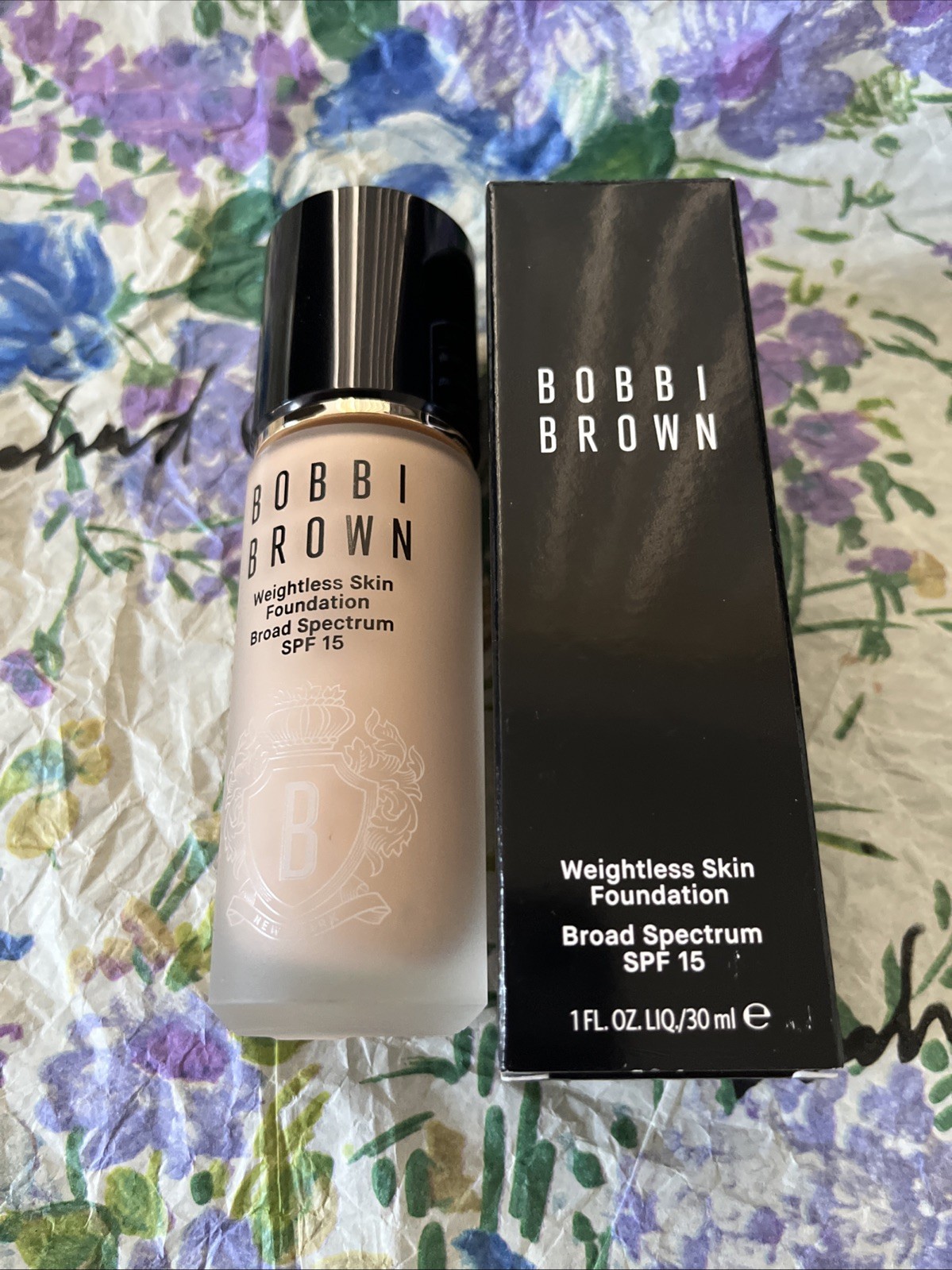 Bobbi Brown Weightless Skin Foundation SPF15 (C-026 COOL IVORY) 1oz/30ml NIB