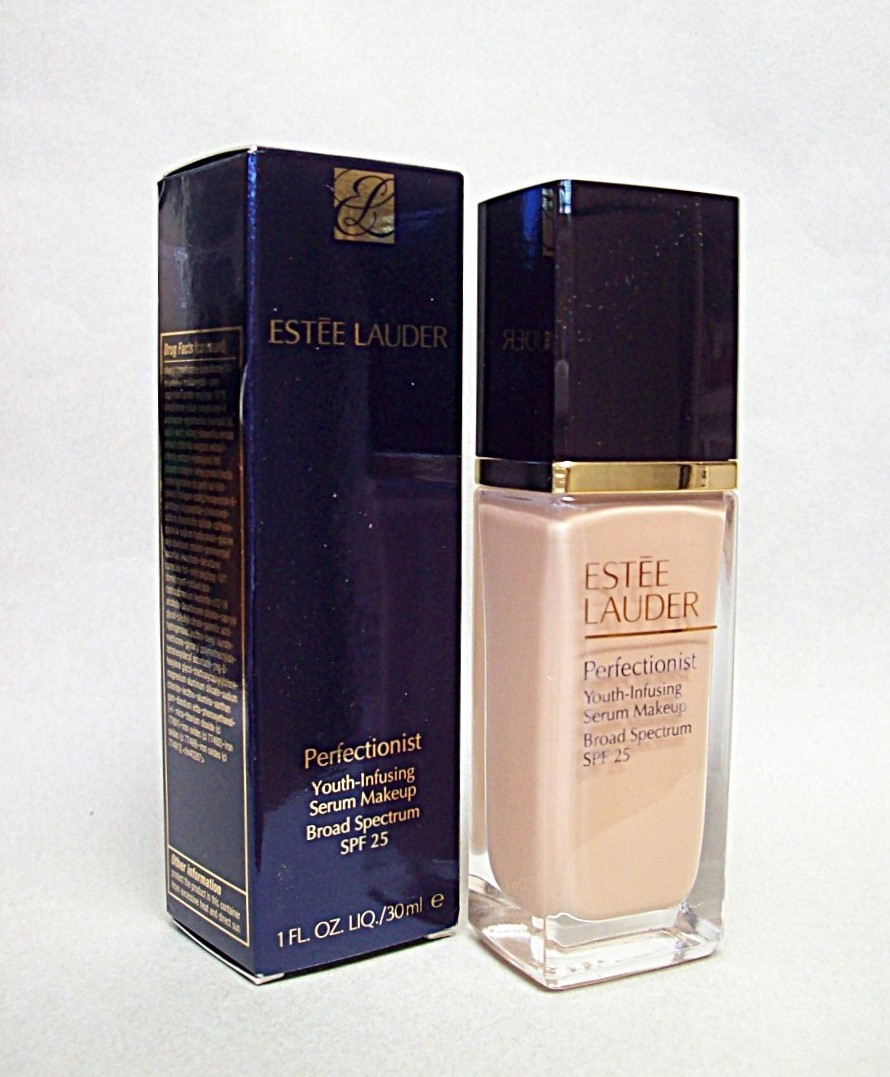Estee Lauder Perfectionist Youth-Infusing serum makeup 2C1 Pure Beige NIB Rare!