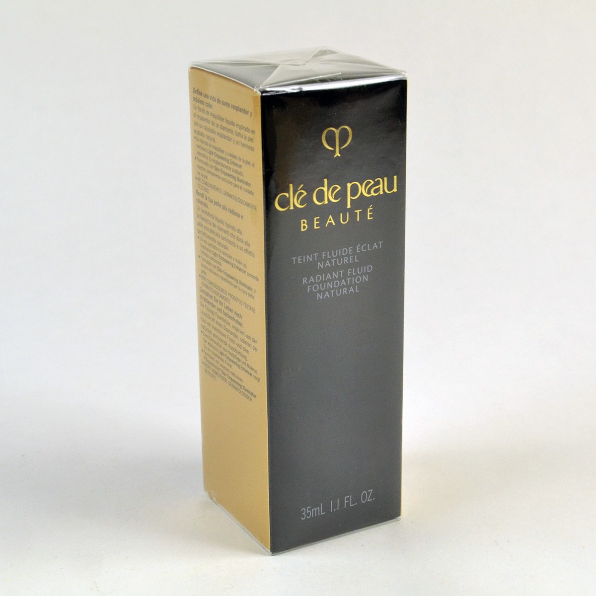 Cle De Peau Radiant Fluid Foundation Natural – I10 VERY LIGHT IVORY