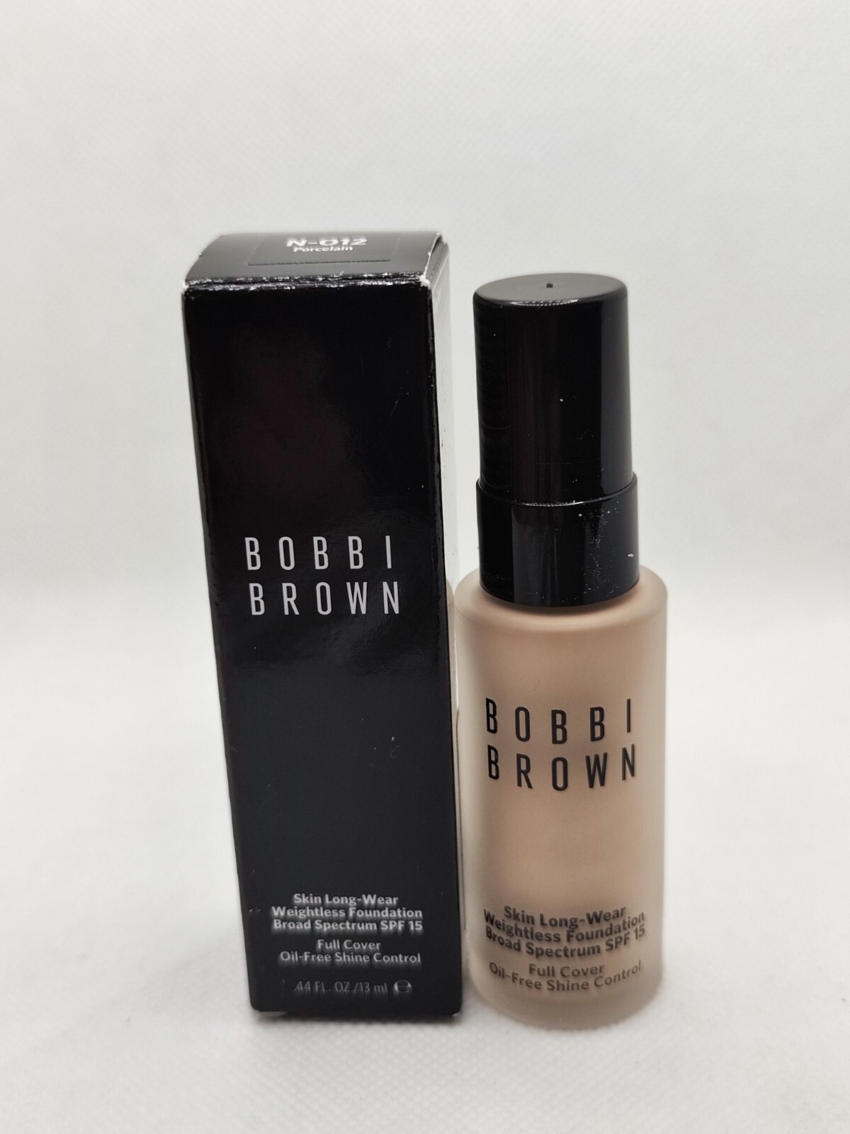 Bobbi Brown Skin Long-Wear Weightless Foundation SPF 15 N-012 PORCELAIN 0.44 oz