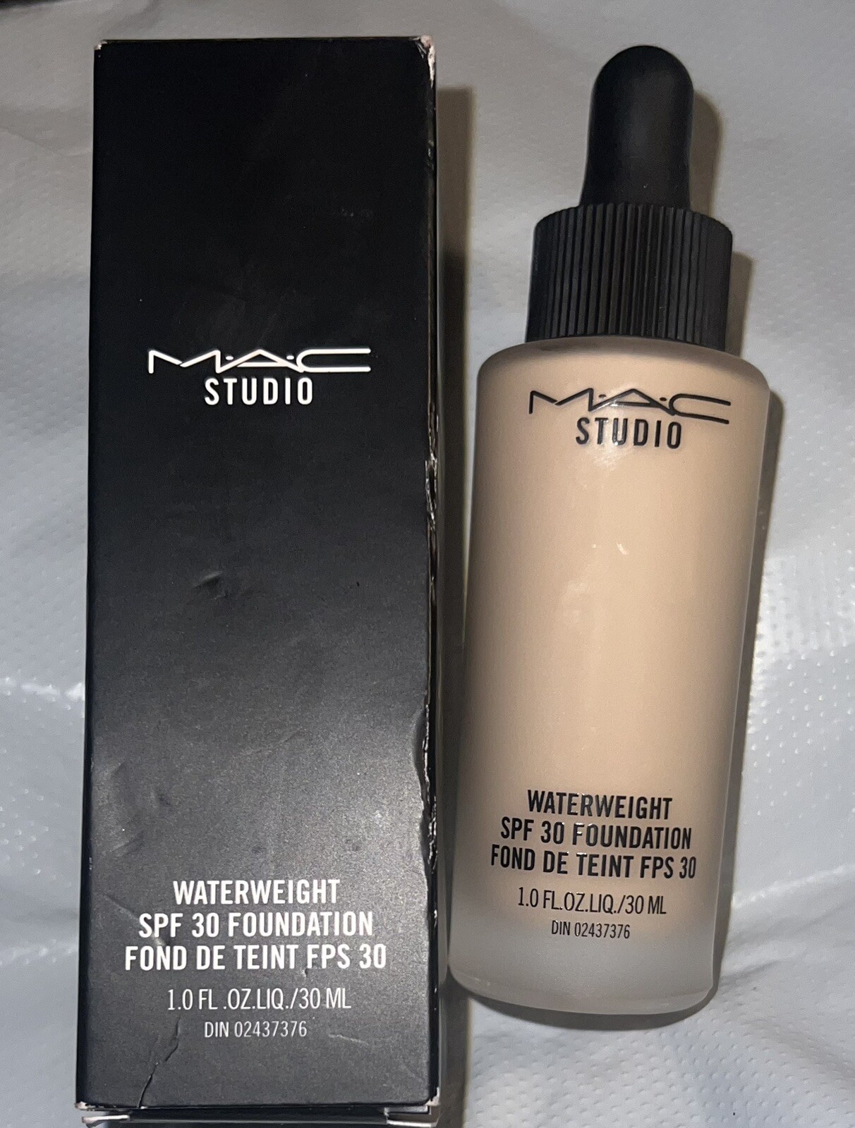 MAC waterweight foundation new in box full size 1oz select your shade See Descri