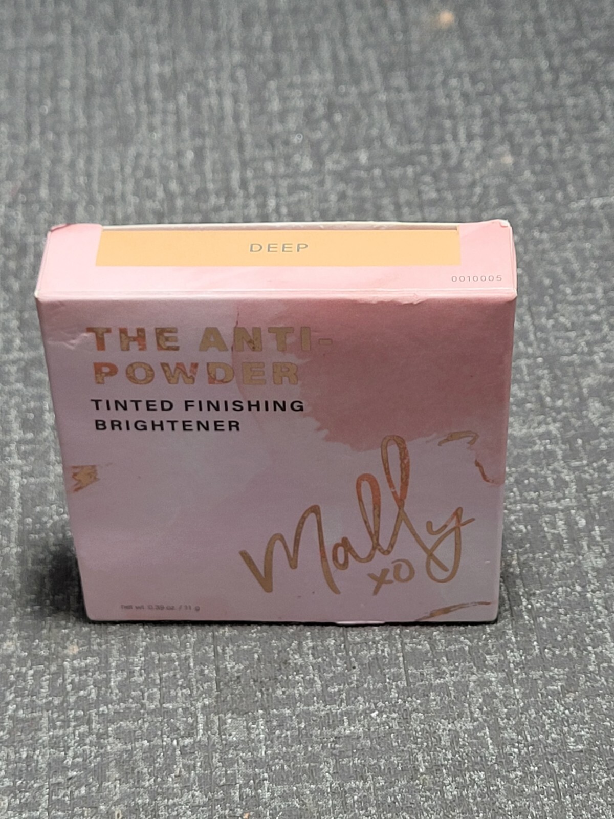 MALLY THE ANTI-POWDER TINTED FINISHING BRIGHTENER – DEEP – BRAND NEW – 0.39 OZ