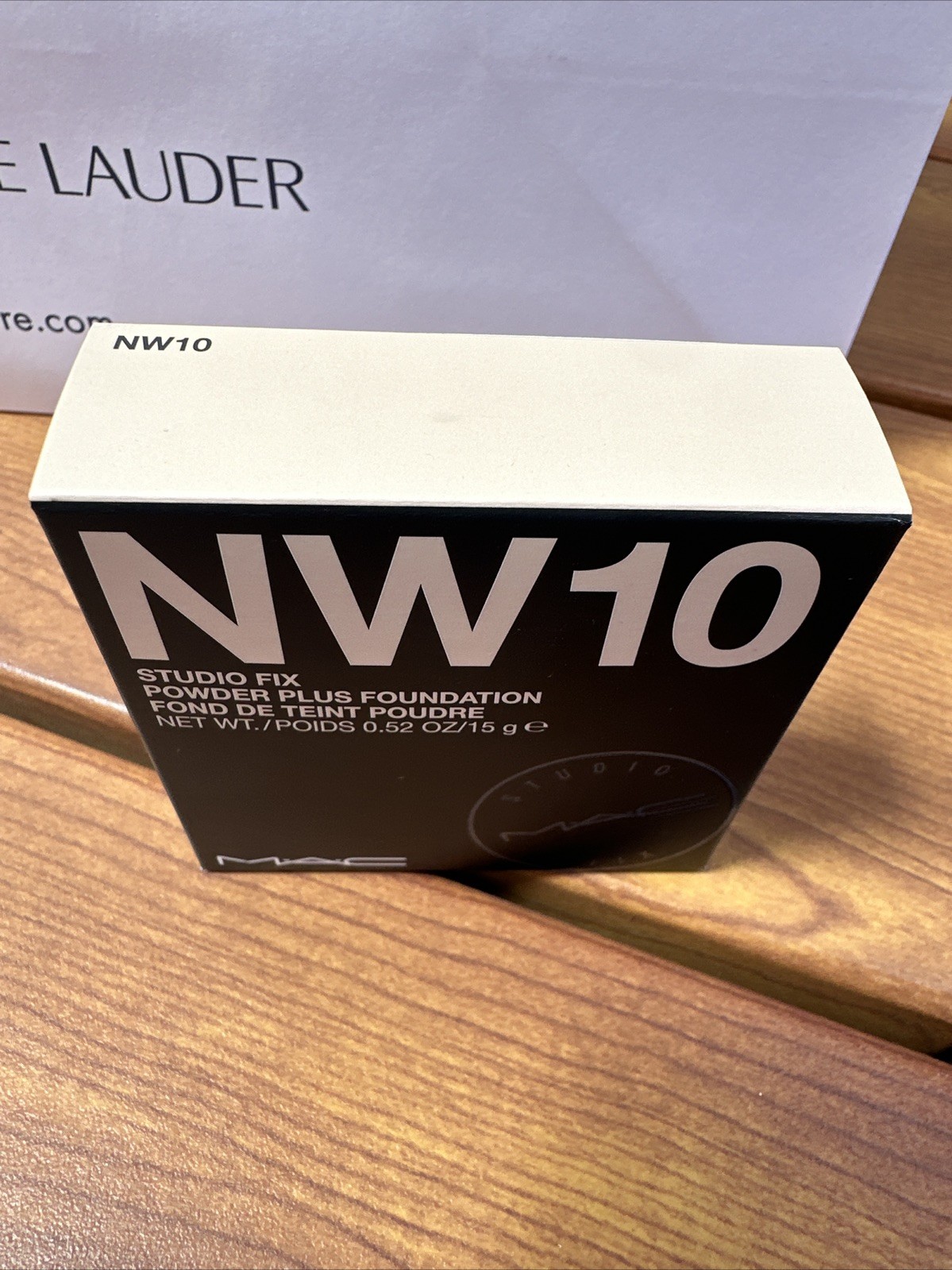 NW10 ** M·A·C Studio Fix Powder Plus Foundation