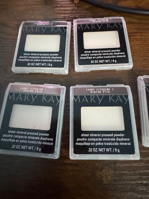 Mary Kay Powder-Foundation-Corrector-Conceler !!!!