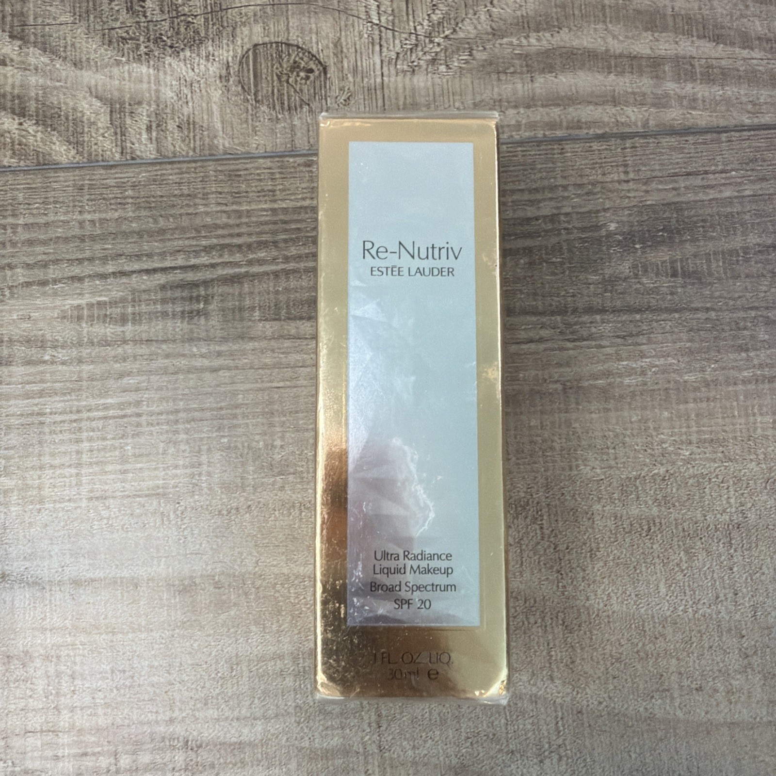 Estee Lauder Re-Nutriv Ultra Radiance SPF20 Liquid Makeup 6C1 RICH COCOA – 1 Oz.