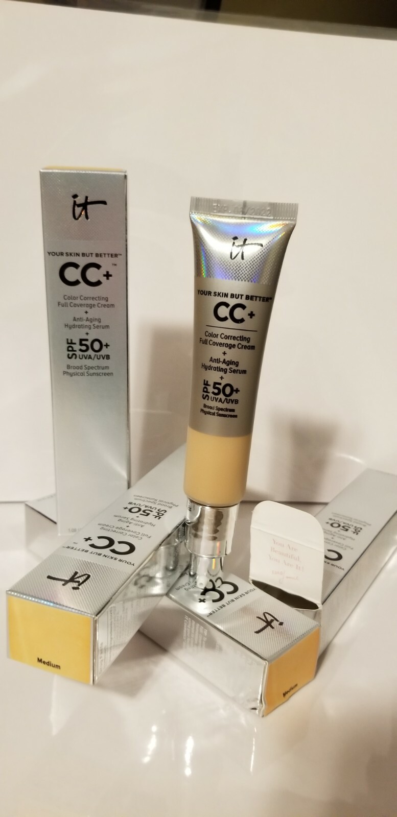 IT COSMETICS CC+COLOR CORRECTING F/C CREAM SPF 50+ LIGHT 1.08 OZ NIB USA