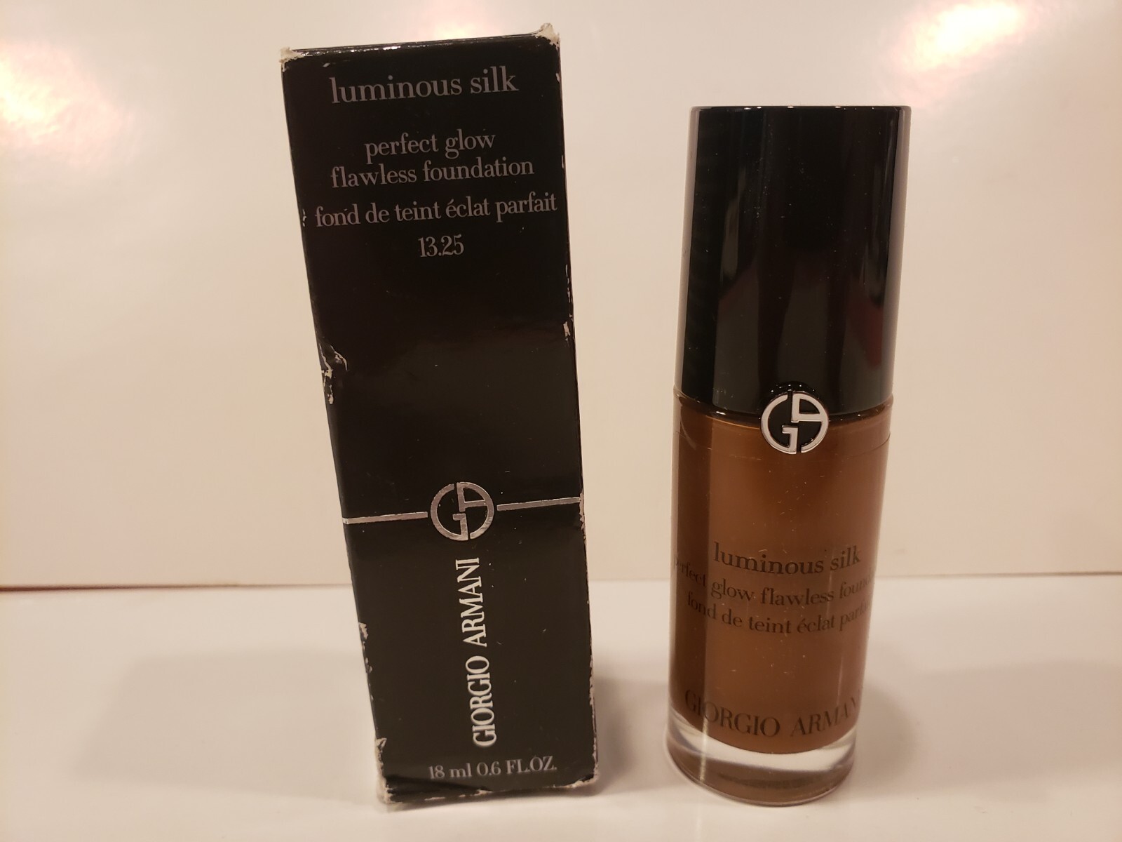 Giorgio Armani~Luminous Silk Perfect Glow Flawless Foundation~#13.25~0.6 oz~NIB