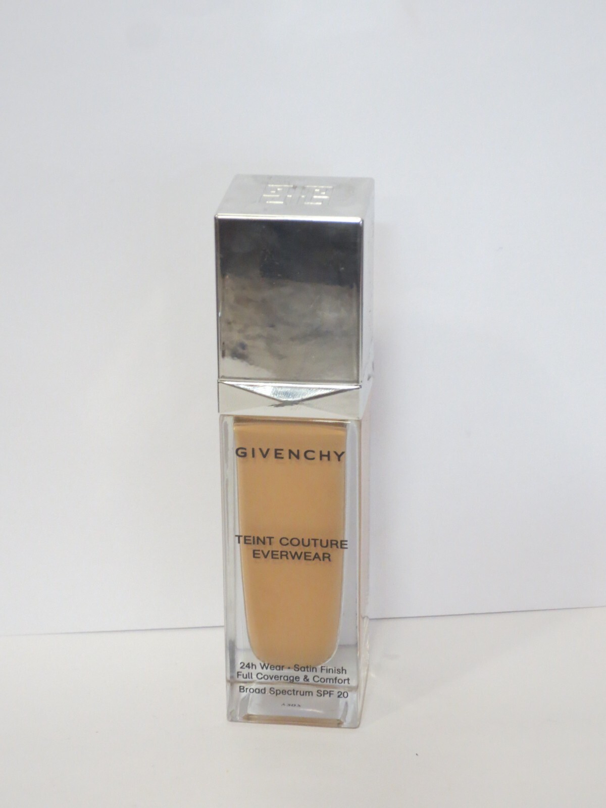 GIVENCHY TEINT COUTURE EVERWEAR Y207 1 OZ *SEE DETAILS*