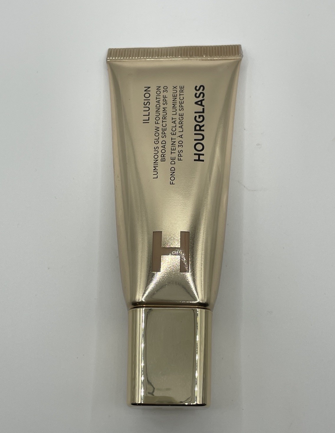 Hourglass Illusion Luminous Glow Foundation SPF 30 -Full Size Shade 9 New Sealed