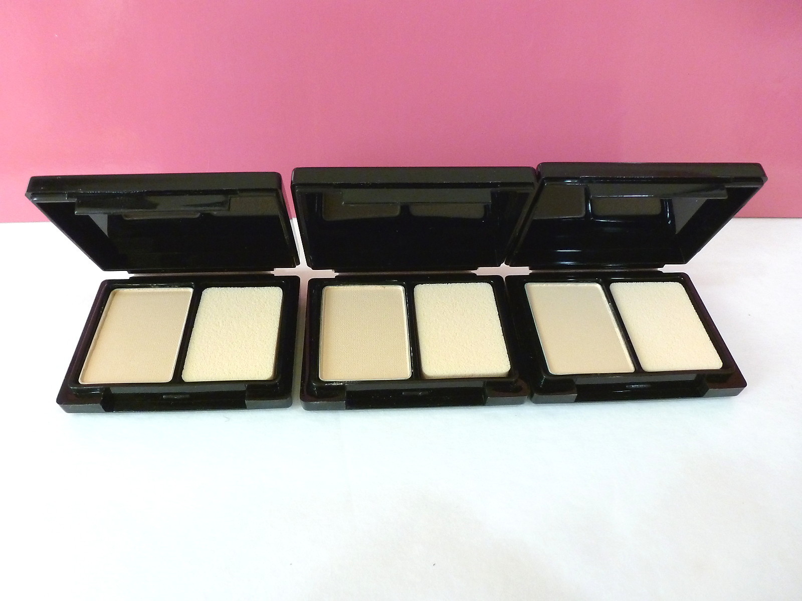 Bobbi Brown Illuminating Finish Powder Compact Foundation .07oz Warm Ivory X 3