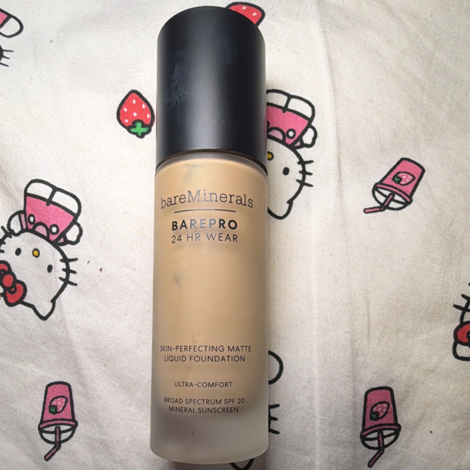bareMinerals BAREPRO 24 HR Wear Matte Liquid Foundation Light 27 Cool SPF 20