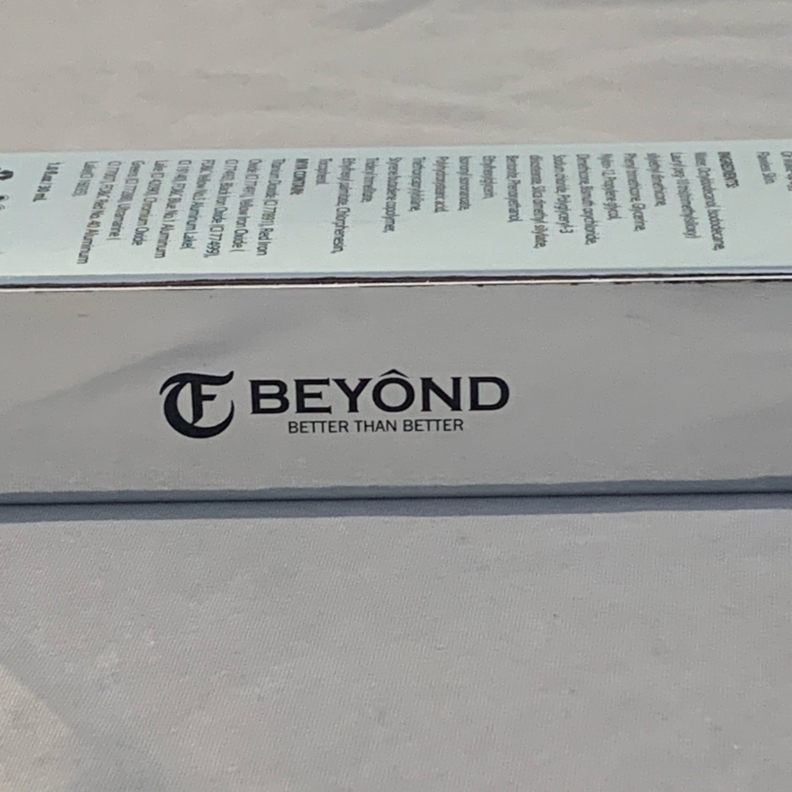 BEYOND IDOL HD-Foundation #RM40 1 oz Liquid Makeup New in Box