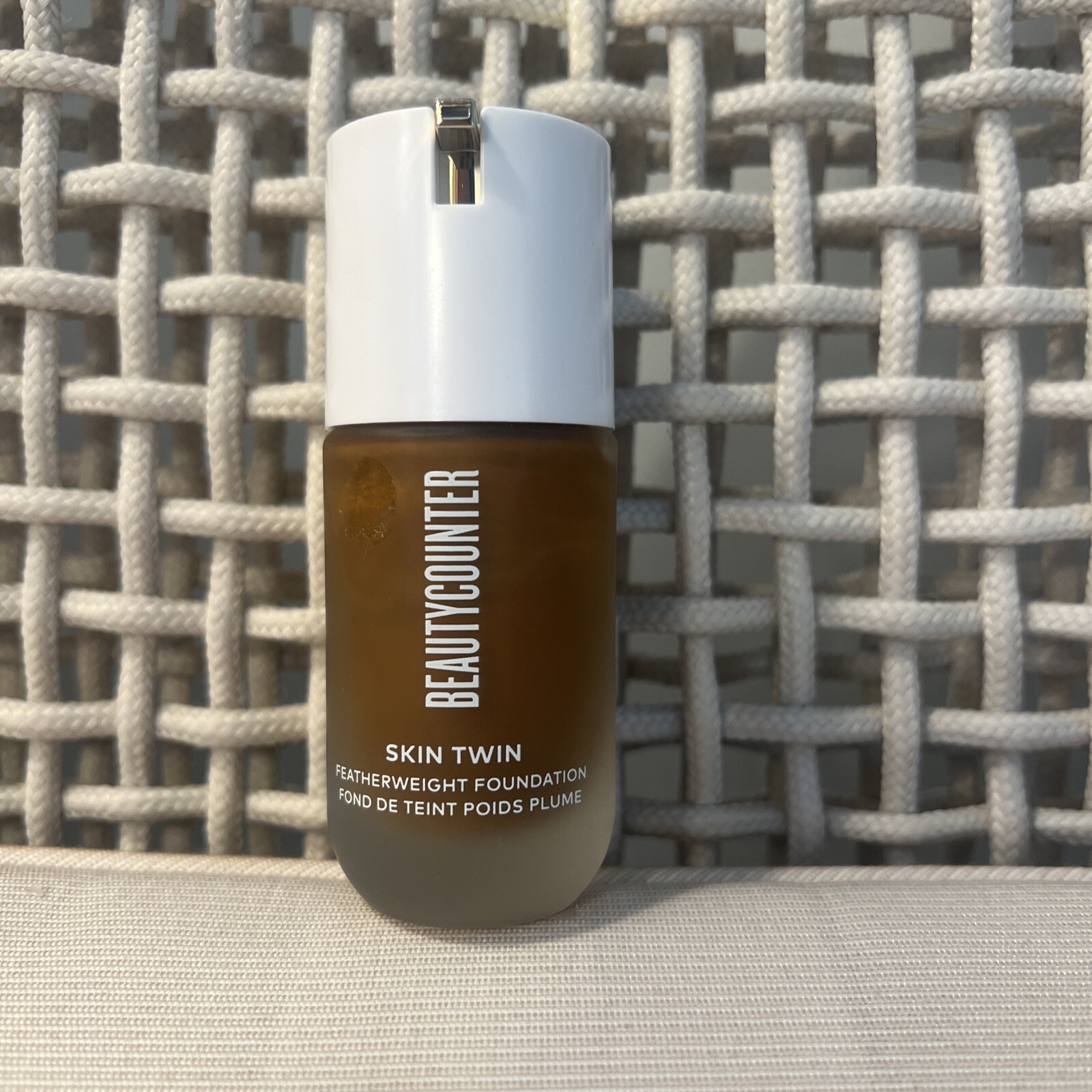 BEAUTYCOUNTER Skin Twin Featherweight Foundation 1 fl oz Deep 620 NEW NWOB
