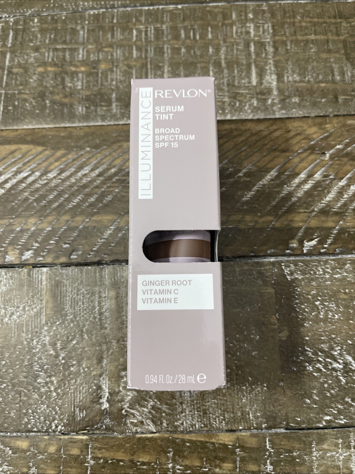Revlon Illuminance Serum Tint Foundation 601 Nutmeg