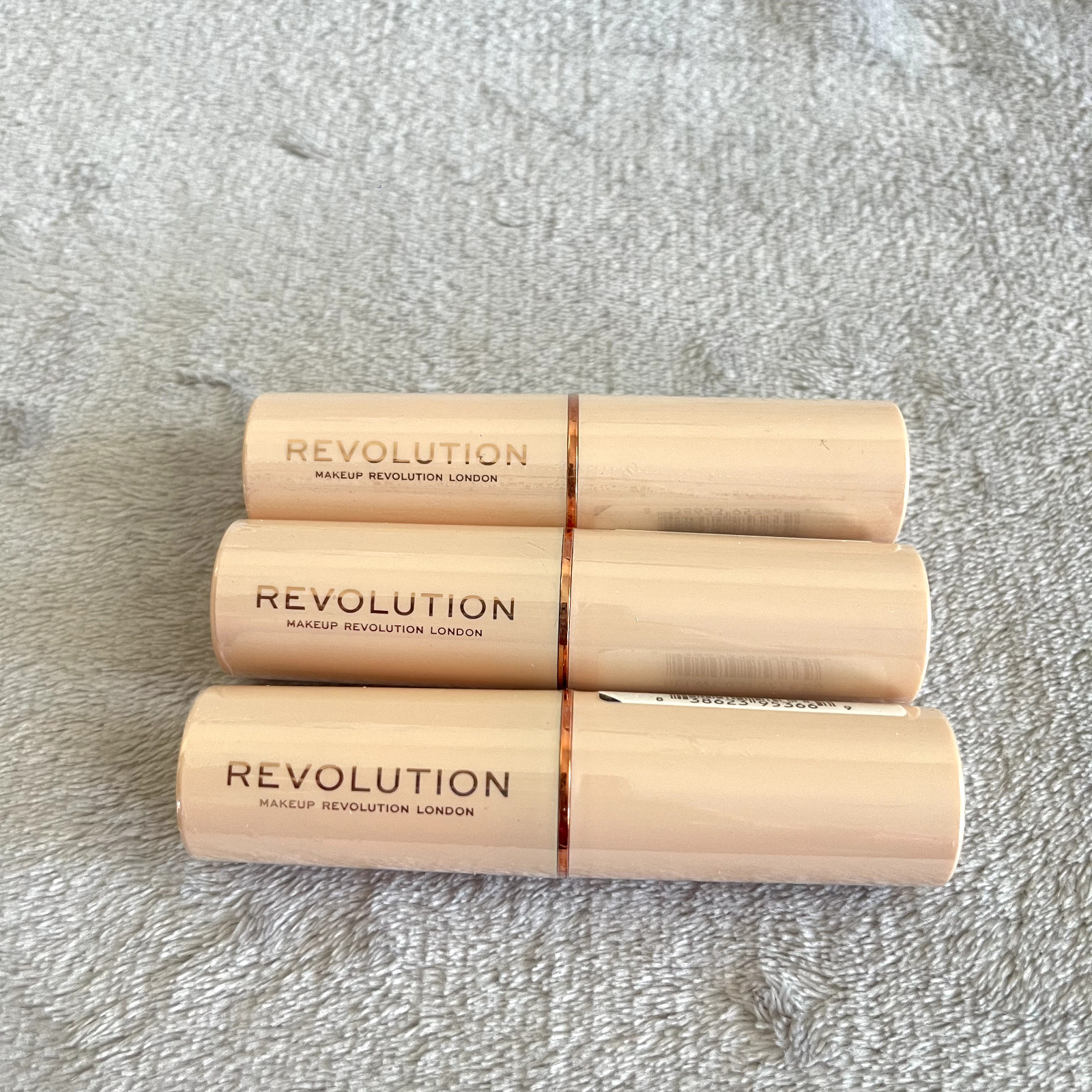 Revolution Fast Base Stick Foundation 0.21oz F11 (SOLD PER 1 UNIT)