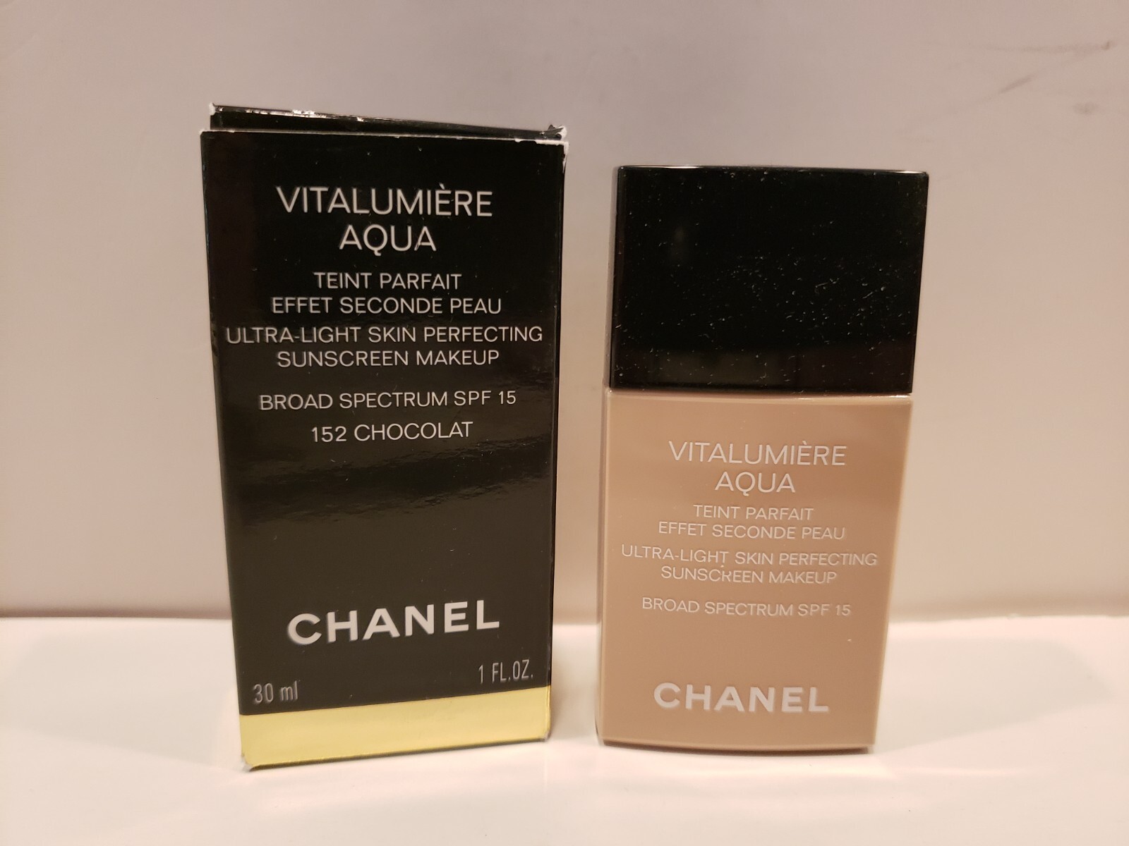 Chanel- Vitalumiere Aqua Ultra Light Perfecting Makeup SPF 15 – #152 Chocolat
