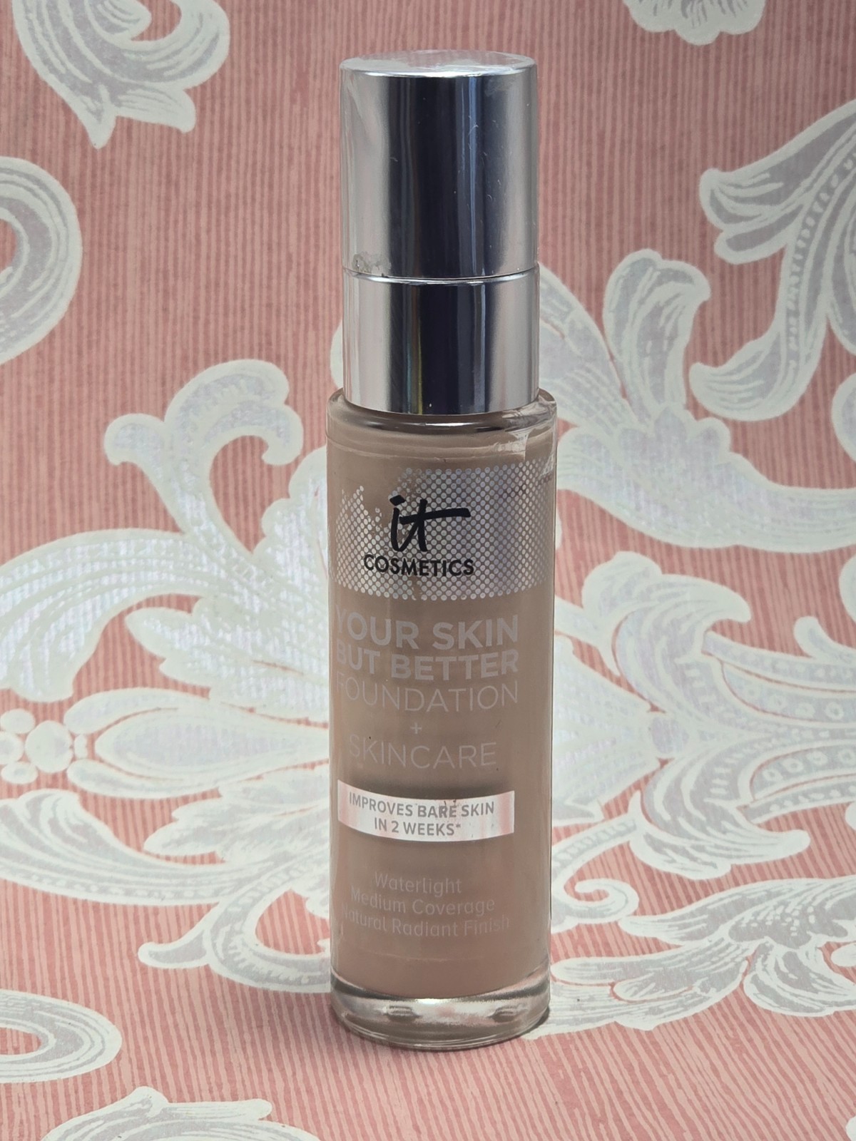 It Cosmetics Your Skin But Better LIGHT COOL 20 Foundation CC+ Bye