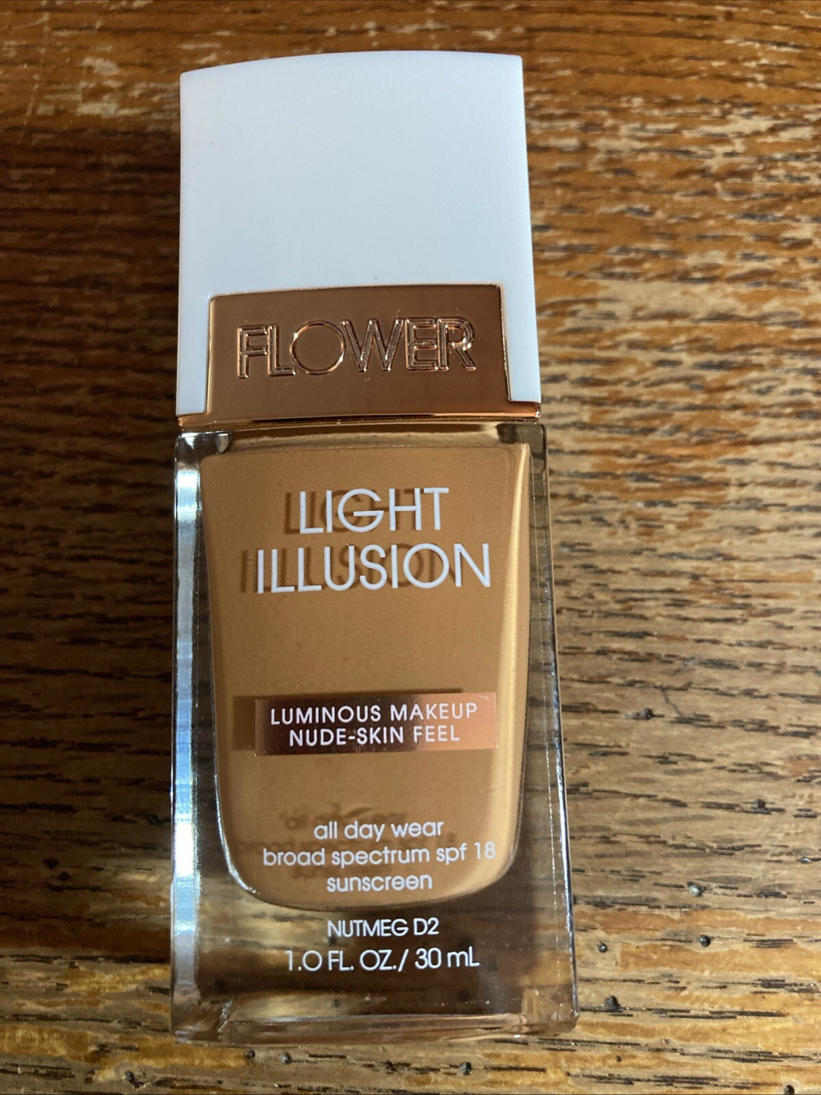 Flower Light Illusion Nude/Skin Feel SPF18 Foundation Makeup 1oz ( New )