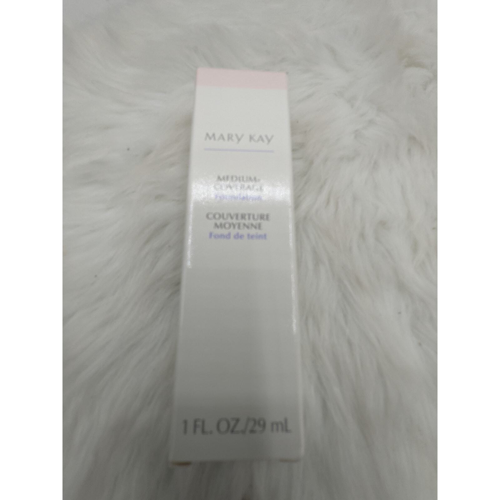 New In Box Mary Kay Medium Coverage Foundation 1oz Ivory 104 NIB 355100