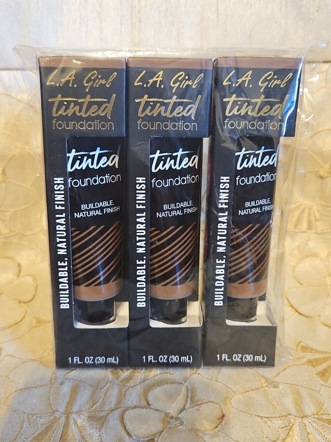 3-L.A. Girl-Tinted Foundation-Buildable Natural Finish-Glm768 Warm Sienna-SEALED