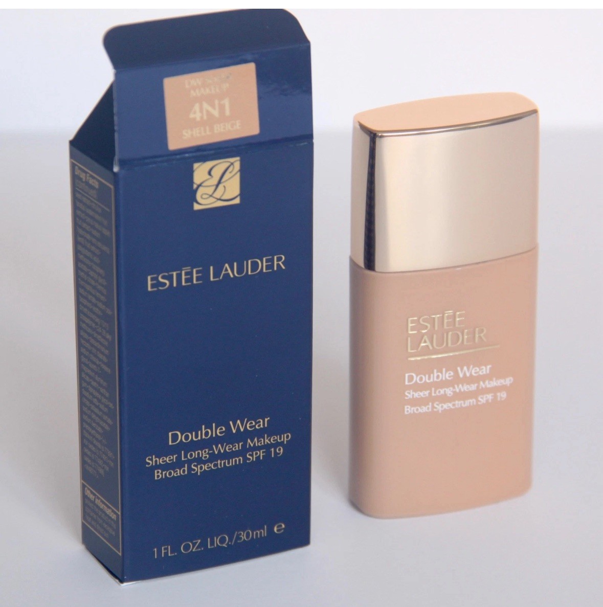 ESTEE LAUDER Double Wear Sheer Long-Wear Makeup 4N1 Shell Beige 1 oz/30ml NIB