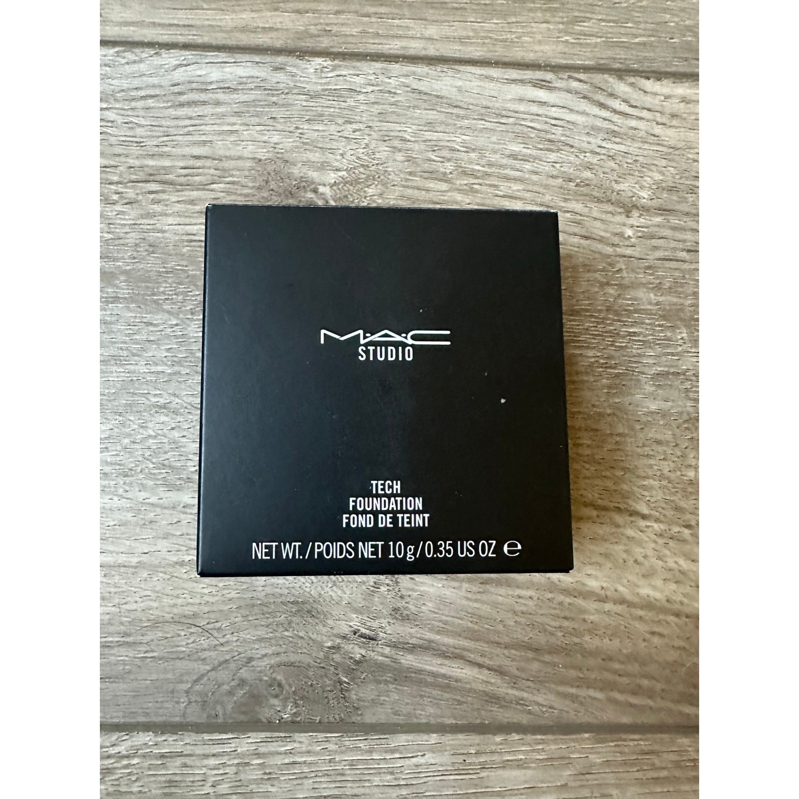 MAC Studio Tech Foundation NW45 – Discontinued