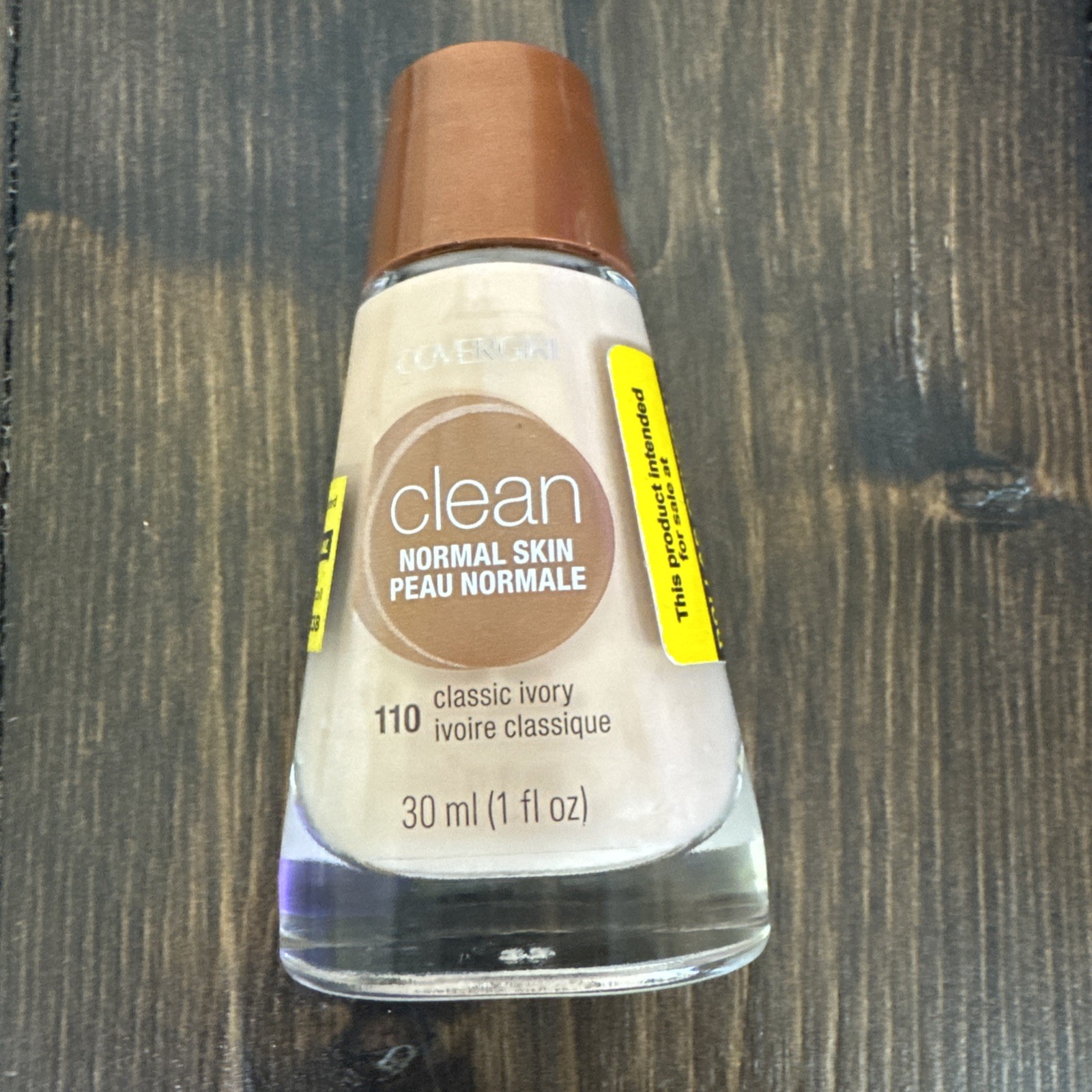 Covergirl Clean Liquid Foundation 110 Classic Ivory Natural