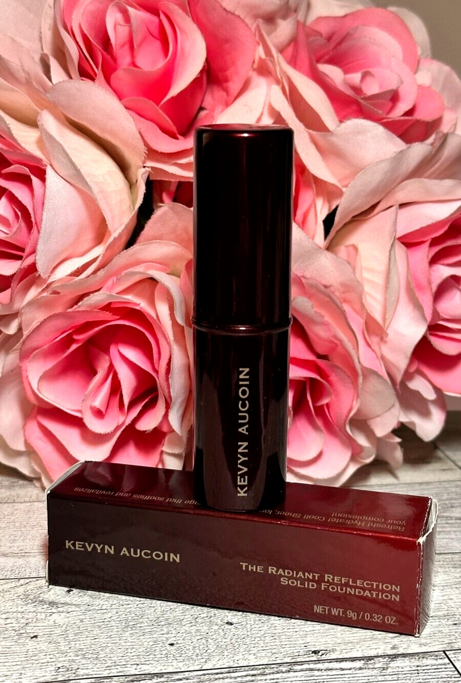 Kevyn Aucoin The Radiant Reflection Solid Foundation #03 Linda, Full Size NIB