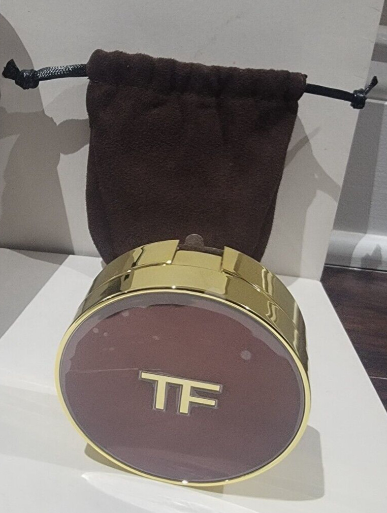 TOM FORD TRACELESS TOUCH FOUNDATION CASE ONLY** Fits Flawless cushion refill NIB