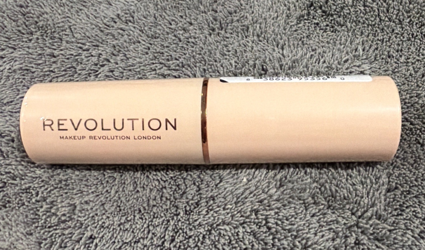 SEALED MAKEUP REVOLUTION LONDON FAST BASE STICK FOUNDATION 0.21 OZ SHADE F1