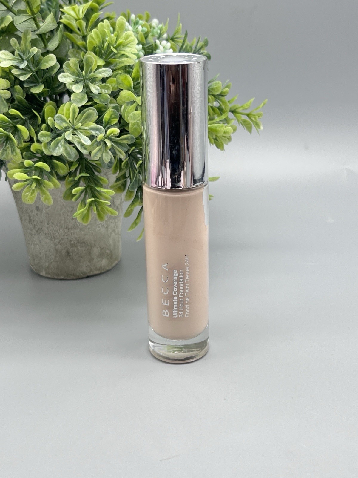 BECCA Ultimate Coverage 24 Hour Foundation ALABASTER 1C1 1.0 oz New