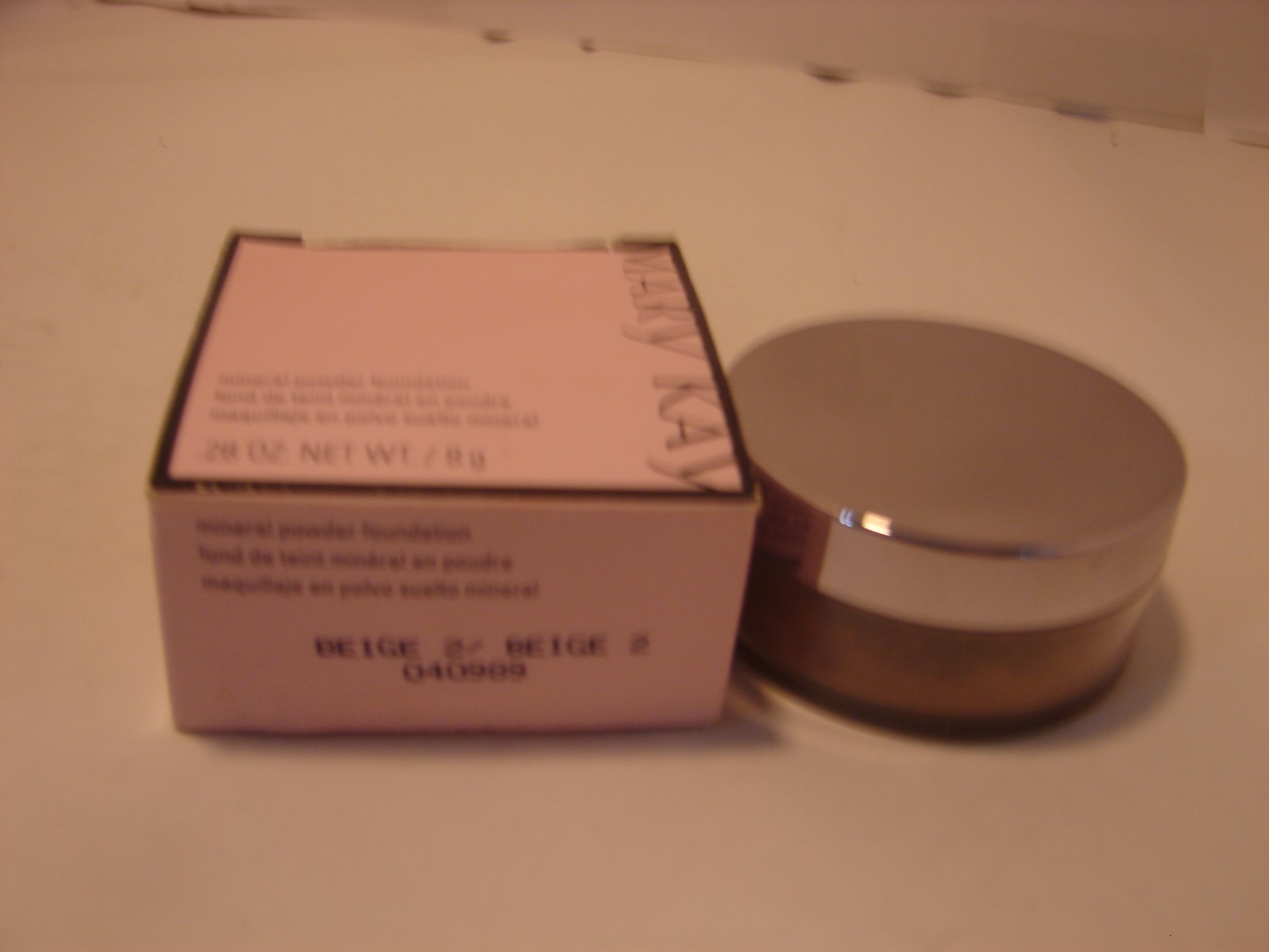Mary Kay Mineral Powder Foundation BEIGE 2 DISCONTINUED – Opened, Never Used